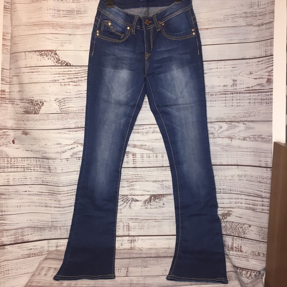 YMI Pants - YMI jeans bootcut “wanna betta butt” size 5